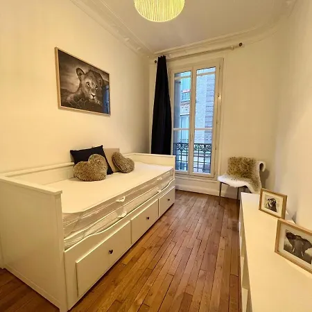 Le Spacieux - A Bastille - 22mc *
